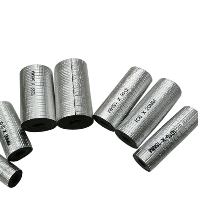 Selbstklebende Isolierungsschaumverpackung Breit angepasste Aluminiumfolie Rohrbezüge Winter Spigot Warmwasserbereiter Rohre Einfrieren