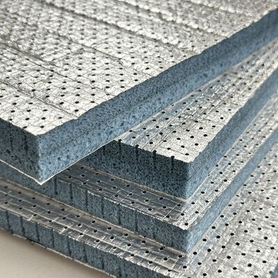 Halboffenzelliger Polyolefin-PO-Akustikschaum mit Aluminiumfolienschicht und selbstklebender Rückseite. Premium-Isolierplatten zur Geräuschreduzierung, feuerbeständig und einfach zu installieren für Lüftungssysteme