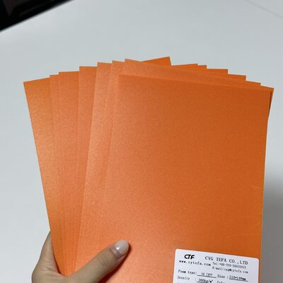 Kreuzverknüpfte IXPP-Schaumfolie mit hervorragender Stoßdämpfung und wasserdichten Funktionen Zuverlässiges Schutzrohmaterial für kosmetische Spielzeugindustrie und Verbrauchsgüterverpackungen